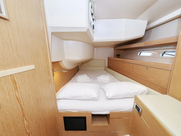 Segelboot mieten in Sukošan zum besten Preis