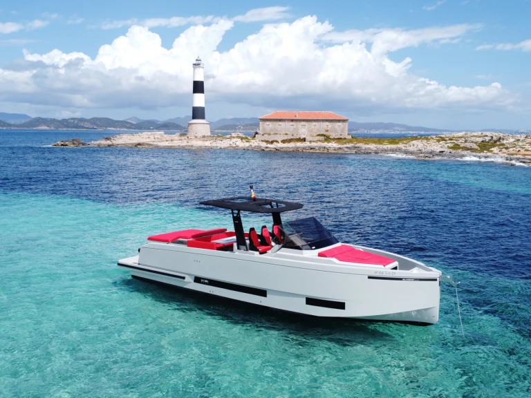 Motorboot mit oder ohne Skipper De Antonio mieten in Ibiza Town