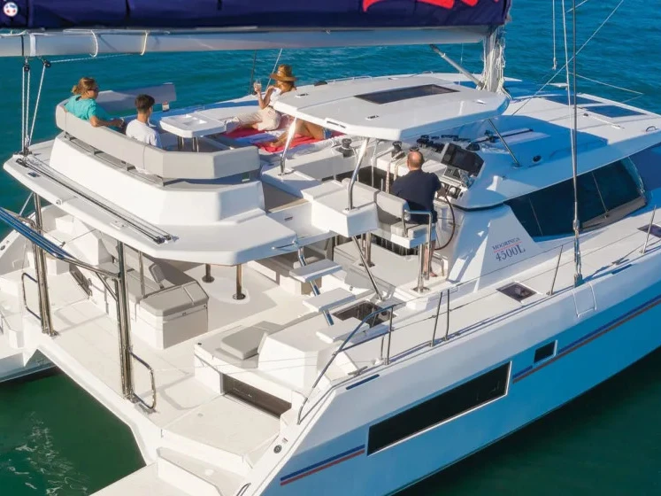 YachtCharter in La Paz - Leopard Leopard 45 auf SamBoat