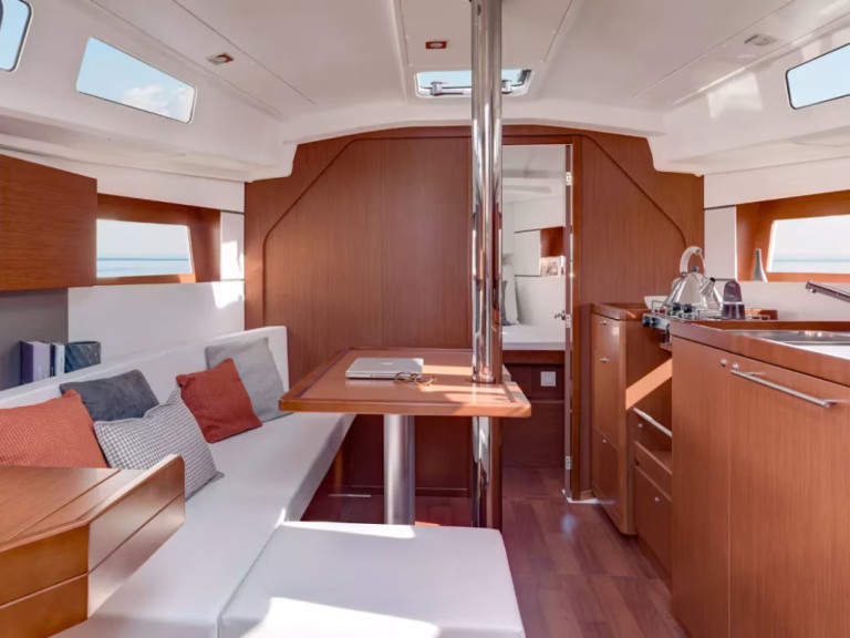 Bootsverleih Bénéteau Oceanis 35 Furnari Samboat