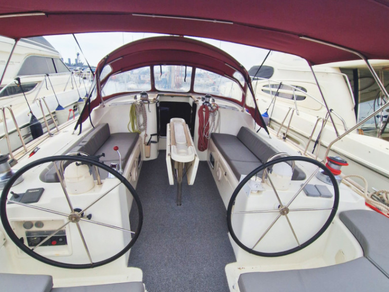 YachtCharter in Kallithea - Bénéteau Oceanis 473 auf SamBoat