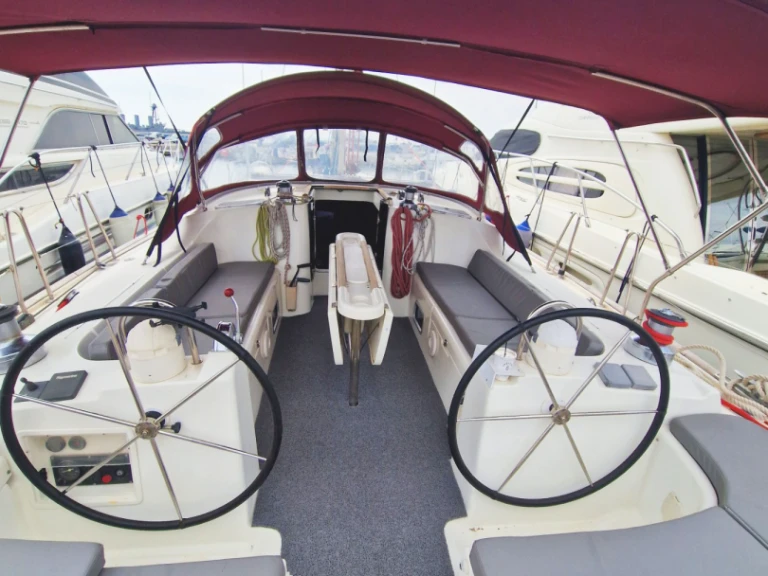 YachtCharter in Kallithea - Bénéteau Oceanis 473 auf SamBoat