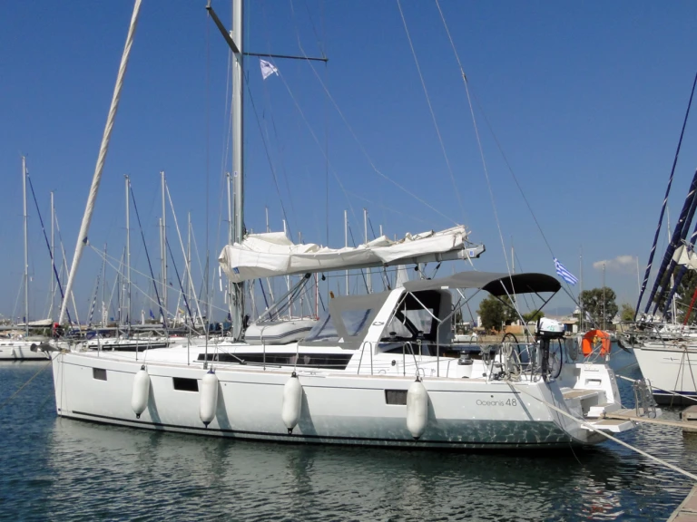Bénéteau Oceanis 48 mieten Komolac