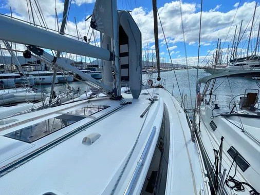 Segelboot mit oder ohne Skipper Bavaria mieten in Gouviá