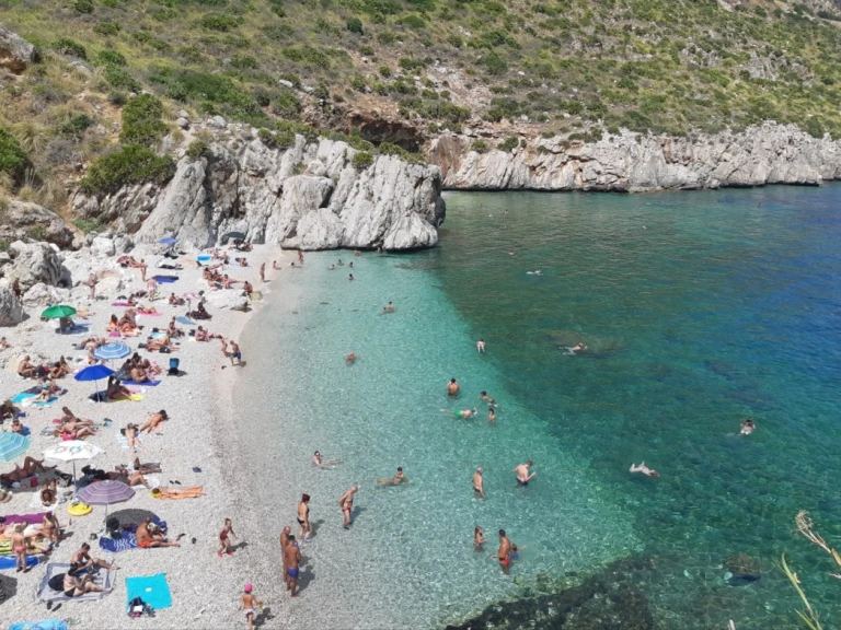 YachtCharter in Castellammare del Golfo - Cranchi Zaffiro 34 auf SamBoat