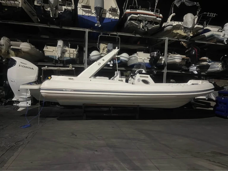 Vermietung Schlauchboot Almar mit Führerschein