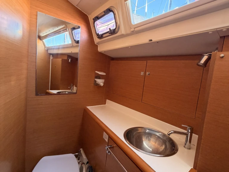 Ein Jeanneau Sun Odyssey 439 Toya mieten in Fethiye