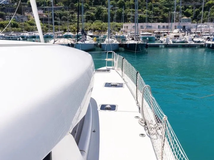 YachtCharter in Capo d'Orlando - Lagoon Lagoon 42 auf SamBoat