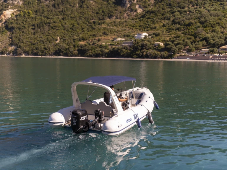 Ein Horizon 580 mieten in Aríllas