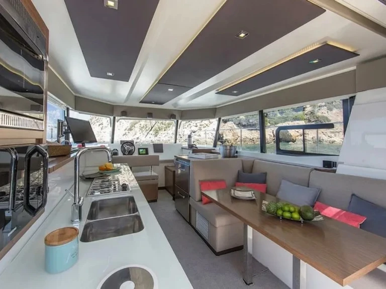 YachtCharter in Cogolin - Fountaine Pajot Fountaine Pajot MY 37 auf SamBoat