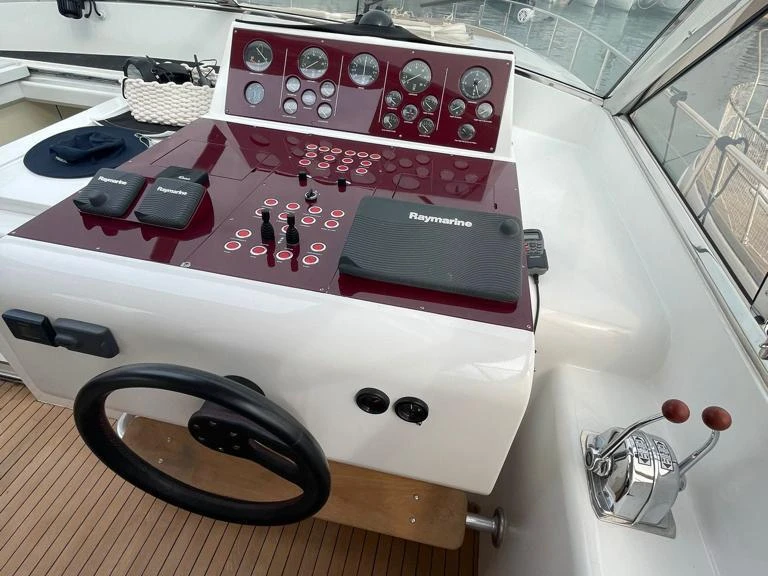 Arno Leopard Leopard 23 Sport mieten Positano