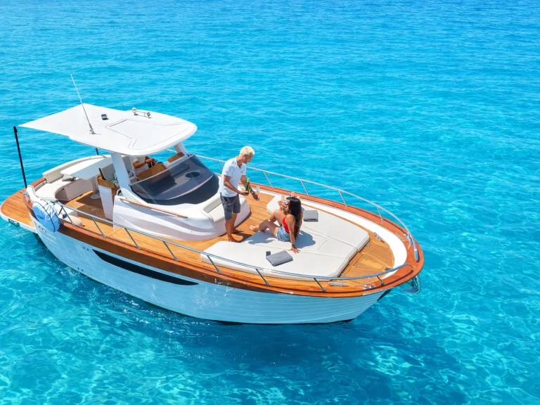 Mimi Libeccio 9.5 mieten Cagliari