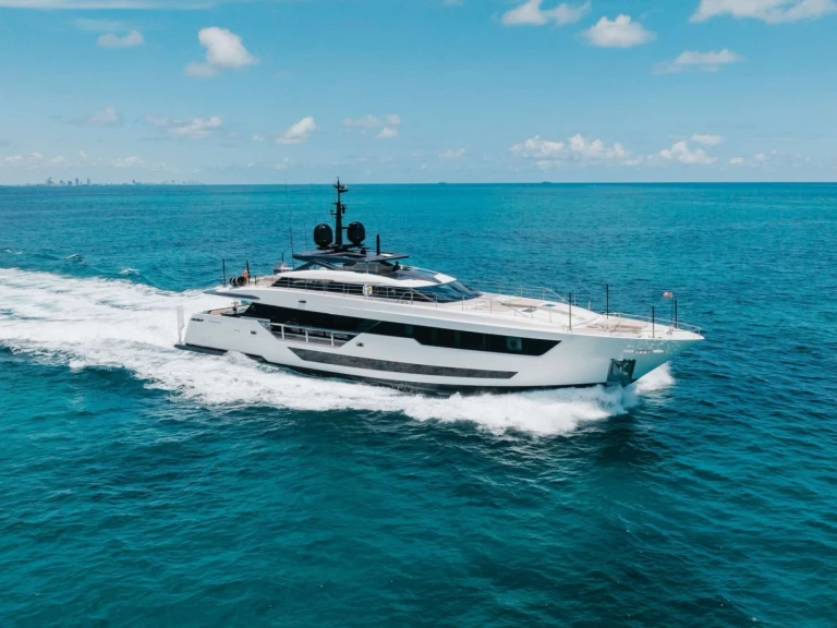 Yacht mit oder ohne Skipper Ferretti mieten in Miami