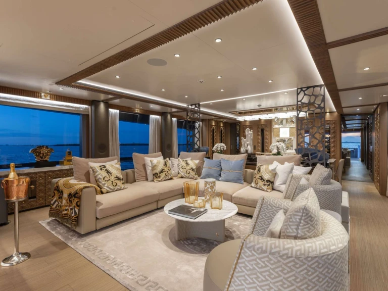 Vermietung Yacht Ferretti mit Führerschein