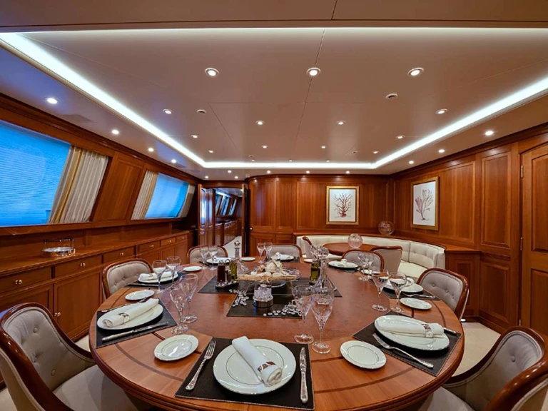 Perini Navi JASALI  II mieten La Spezia