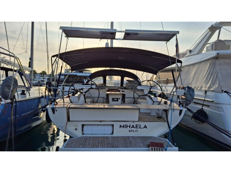 D&D Yacht D&D Kufner 54 Exclusive - 6 cab mieten Trogir