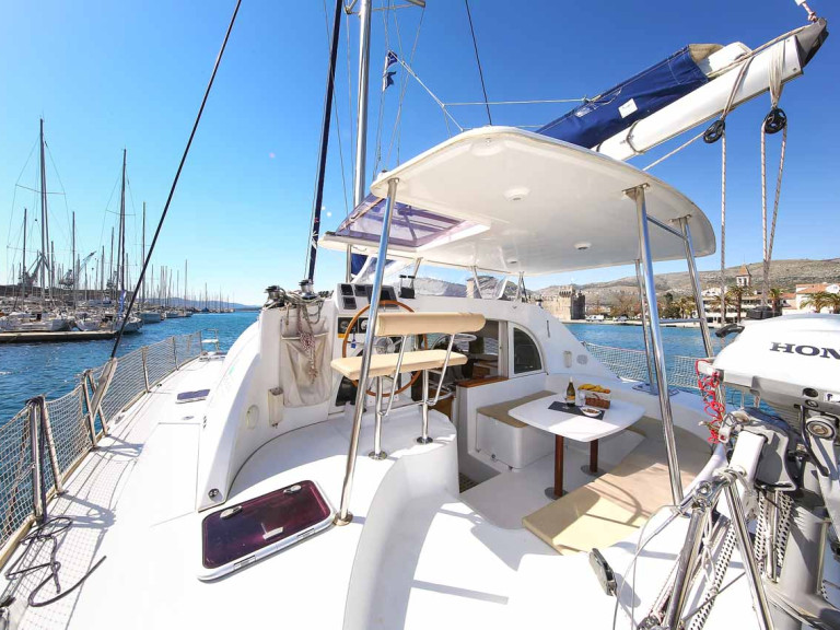 Ein Lagoon Lagoon 380 S2 mieten in Zadar
