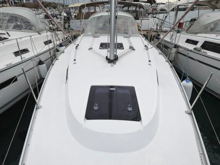 YachtCharter in Punat - Bavaria Cruiser 32 auf SamBoat