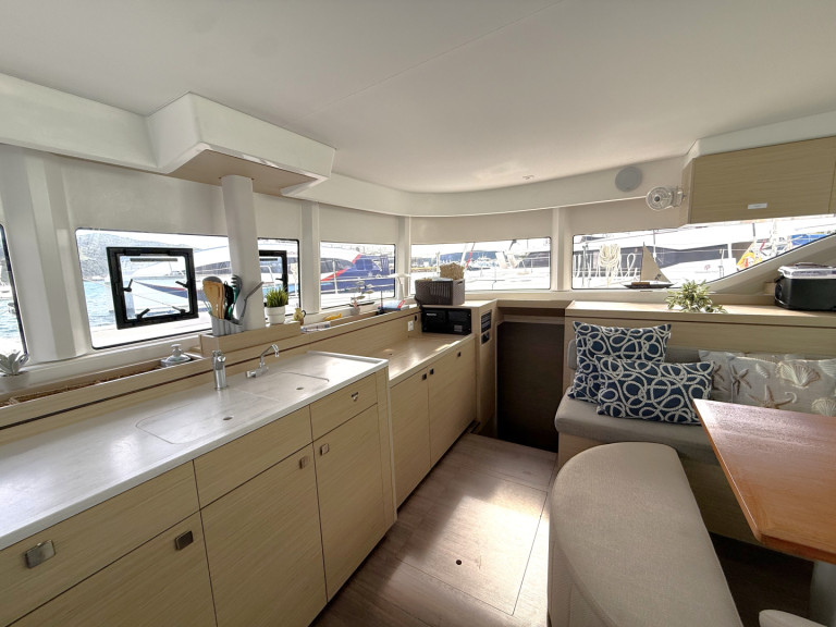 Vermietung Katamaran Lagoon mit Führerschein