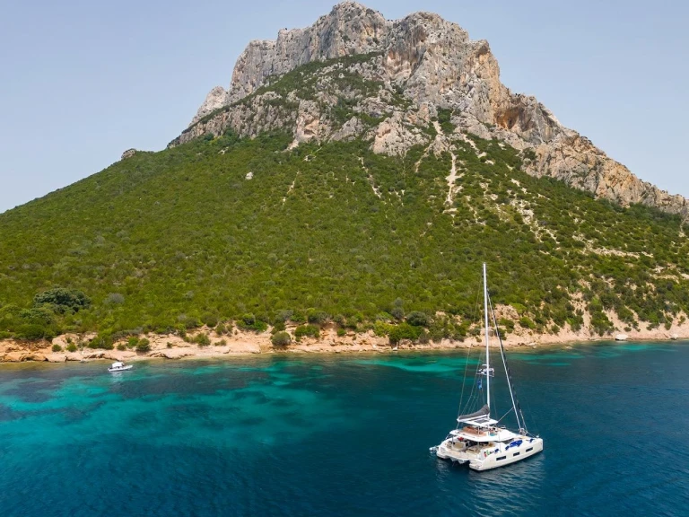 Boot mieten Olbia günstig Lagoon 55