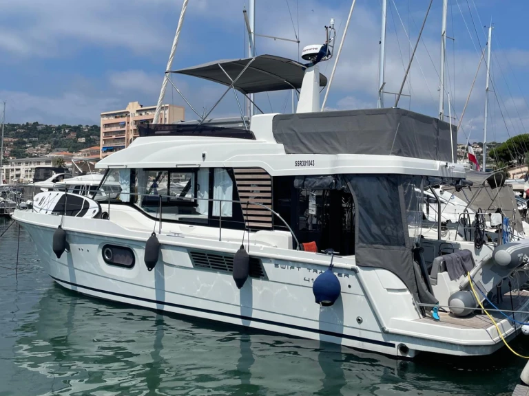 Ein Bénéteau Swift Trawler 41 Fly mieten in Golfe-Juan
