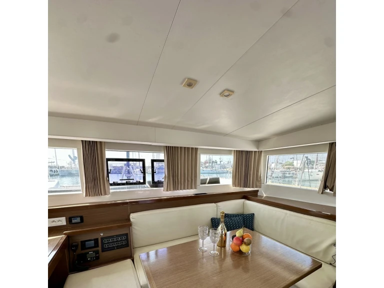 Vermietung Katamaran Lagoon mit Führerschein