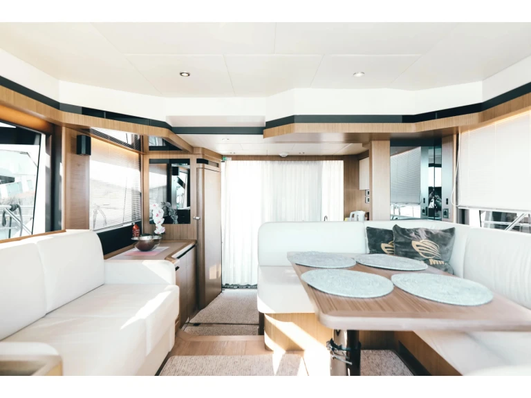 Motorboot mit oder ohne Skipper Absolute mieten in Seget Donji