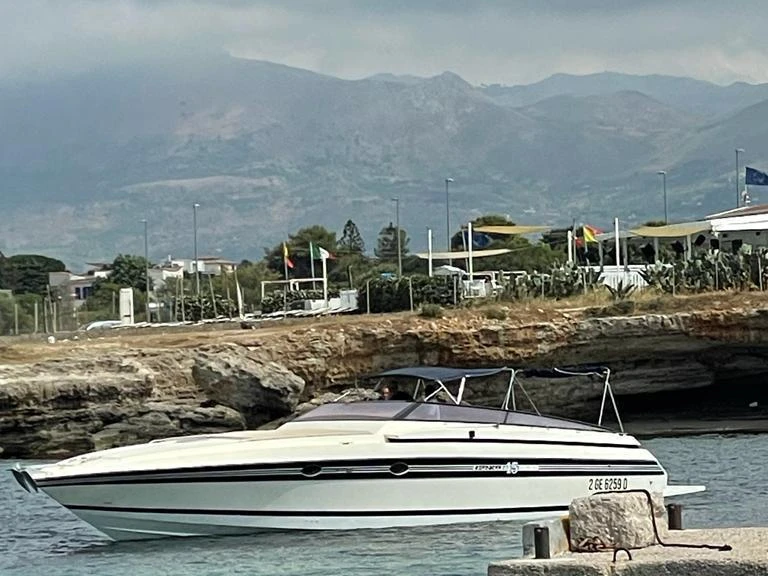 Motorboot mit oder ohne Skipper Cherokee Yachts  mieten in Lugano (District)