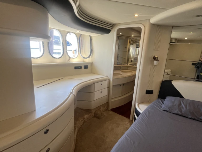 Bootsverleih Azimut Absolute 43 Fly Beşiktaş Samboat