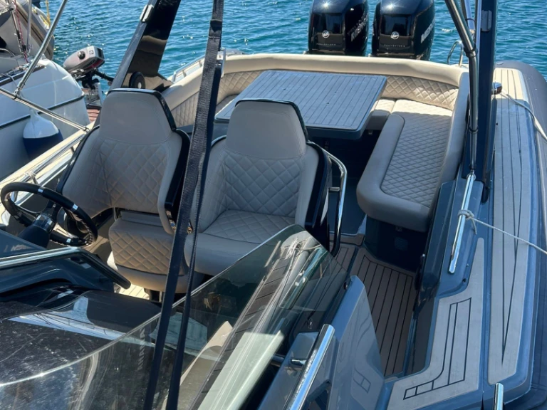 YachtCharter in Ajaccio - Salpa Salpa Soleil 33 auf SamBoat