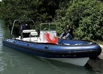 YachtCharter in Aix-les-Bains - Zeppelin Zeppelin Command 22 VPRO auf SamBoat