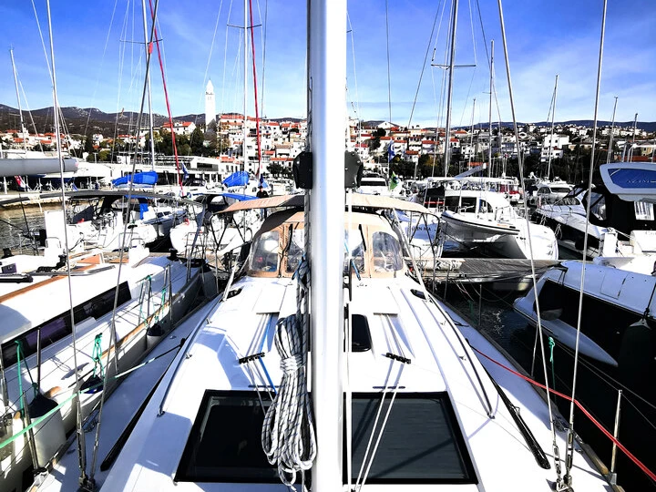 Ein Elan Impression 45 mieten in Biograd na Moru