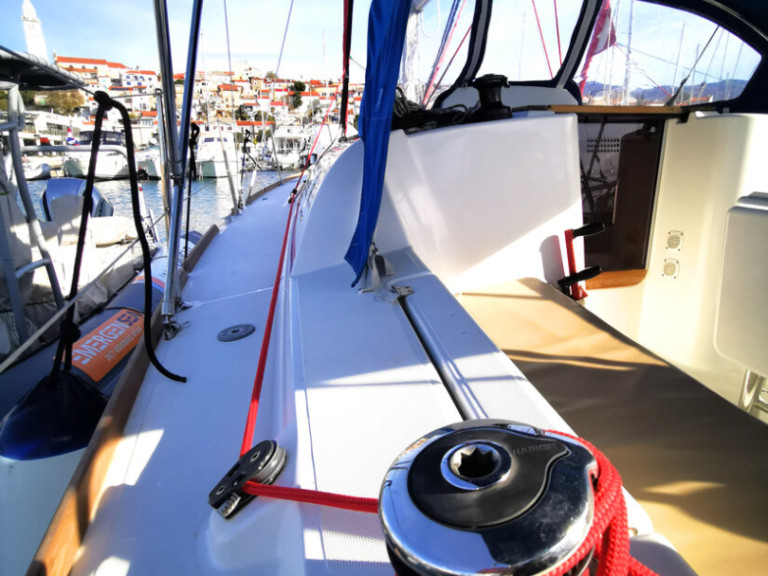 Segelboot mieten in Biograd na Moru - Jeanneau Sun Odyssey 33i