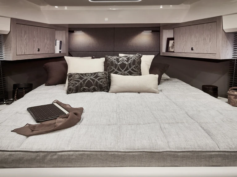 YachtCharter in Šibenik - Sessa Marine Sessa Fly 42 - 2 cab. auf SamBoat