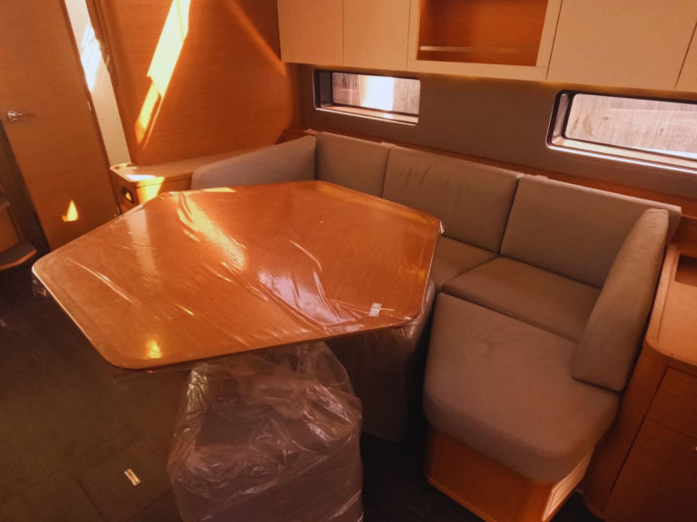 YachtCharter in Palermo - Dufour Dufour 44 auf SamBoat