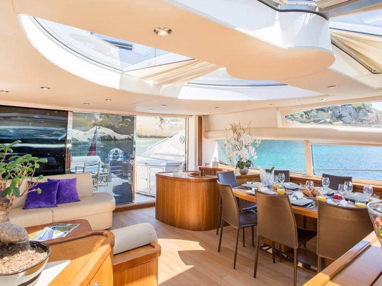 Bootsverleih Sunseeker Predator 82 Mahón Samboat