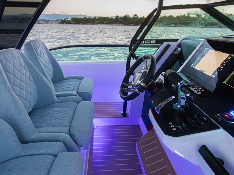 Motorboot mit oder ohne Skipper Saxdor mieten in Trogir