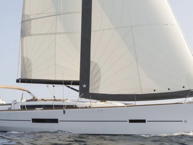 Ein Dufour Dufour 520 Grand Large mieten in La Seyne-sur-Mer