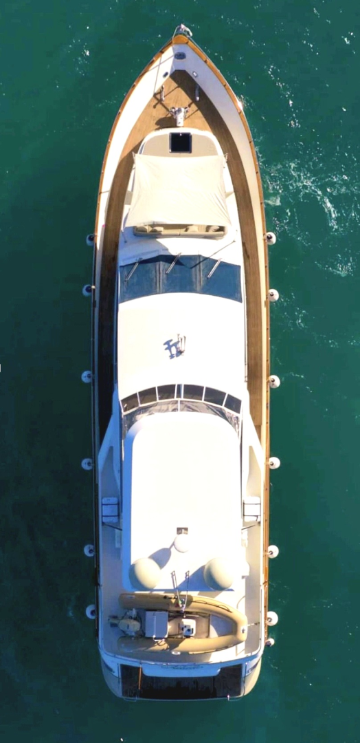 Ein Versilcraft Falcon80 mieten in Amalfi Coast