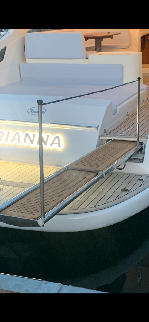 Ein Baia Flash 48 mieten in Castellammare di Stabia