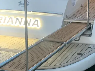 Ein Baia Flash 48 mieten in Castellammare di Stabia