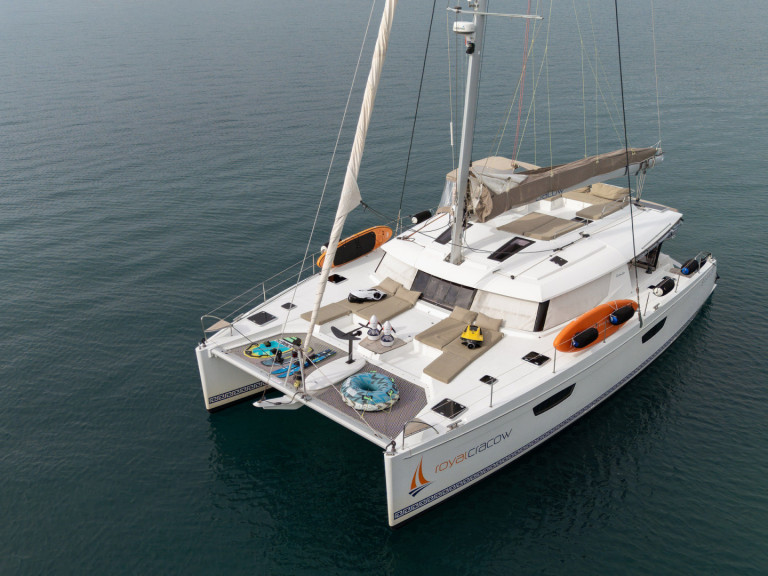 Katamaran mit oder ohne Skipper Fountaine Pajot mieten in Trogir