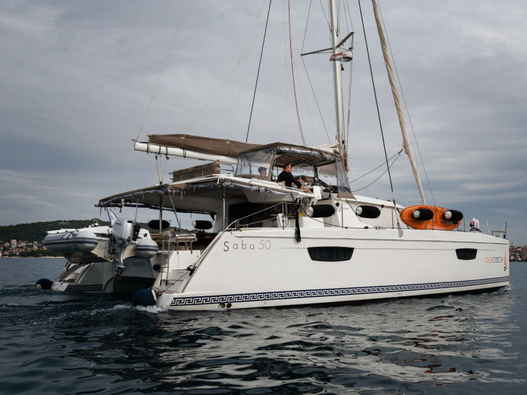 Ein Fountaine Pajot Saba 50 mieten in Trogir