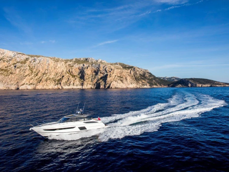 Motorboot mieten in Marina Botafoch zum besten Preis