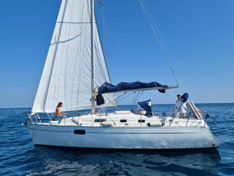 Ein Bénéteau Oceanis 321 mieten in Andora