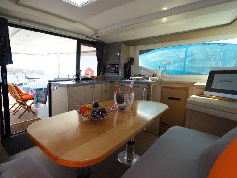 Katamaran mit oder ohne Skipper Fountaine Pajot mieten in Rangiroa