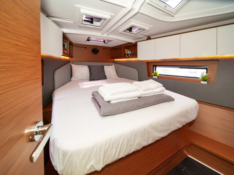 Boot mieten Álimos günstig Dufour 41