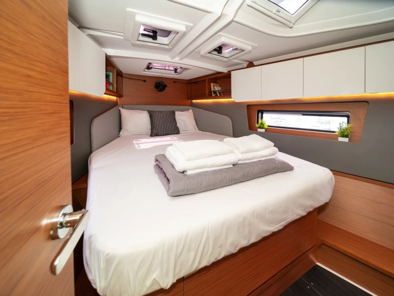 Boot mieten Álimos günstig Dufour 41