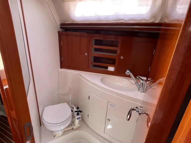 Boot mieten Genua  günstig Hanse 411