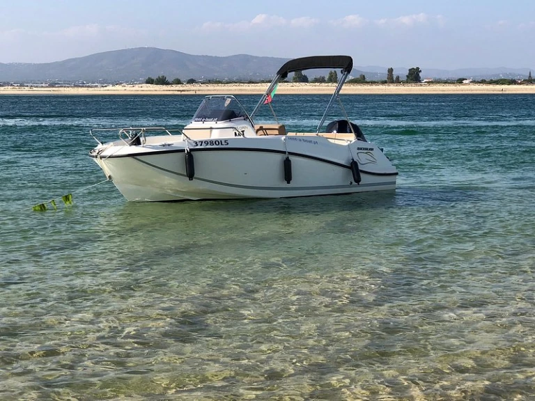 Ein Quicksilver Activ 505 Open mieten in Olhão